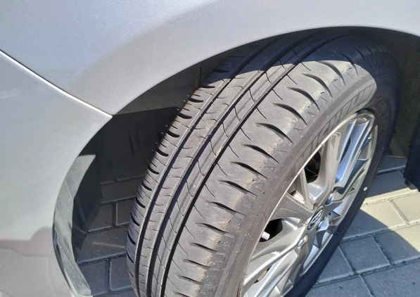 Toyota Yaris cena 47900 przebieg: 121000, rok produkcji 2018 z Warszawa małe 79